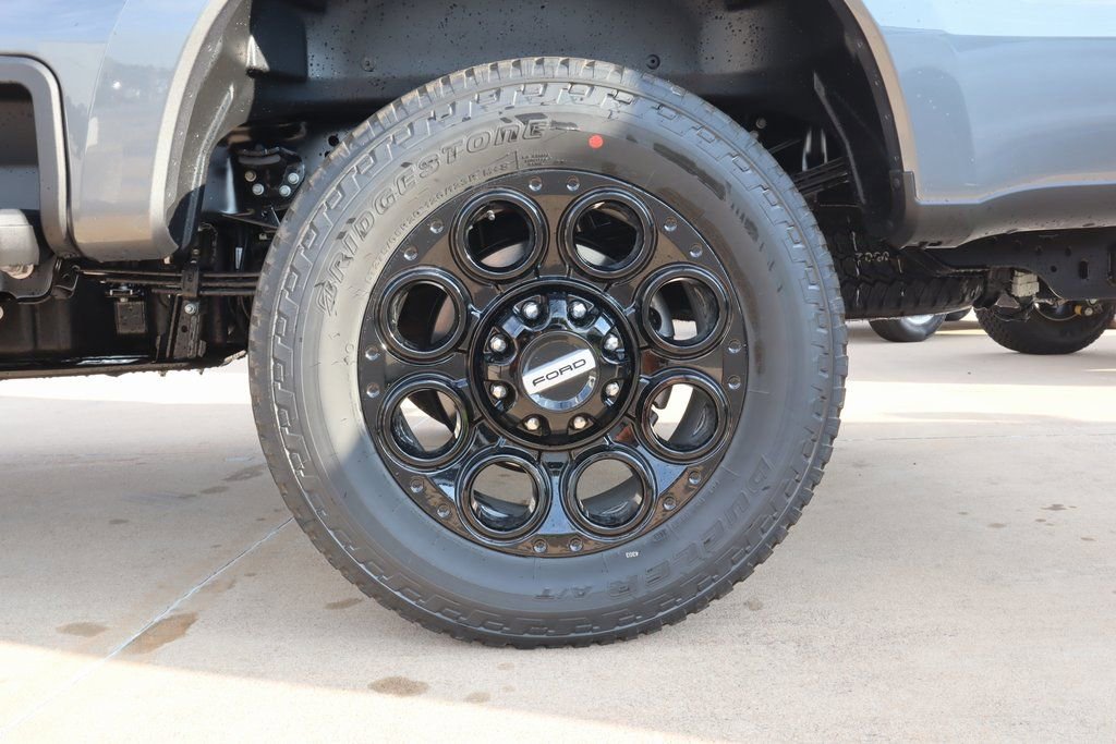 New 2026 Ford F250 Lariat w/ Black Appearance Package image 22