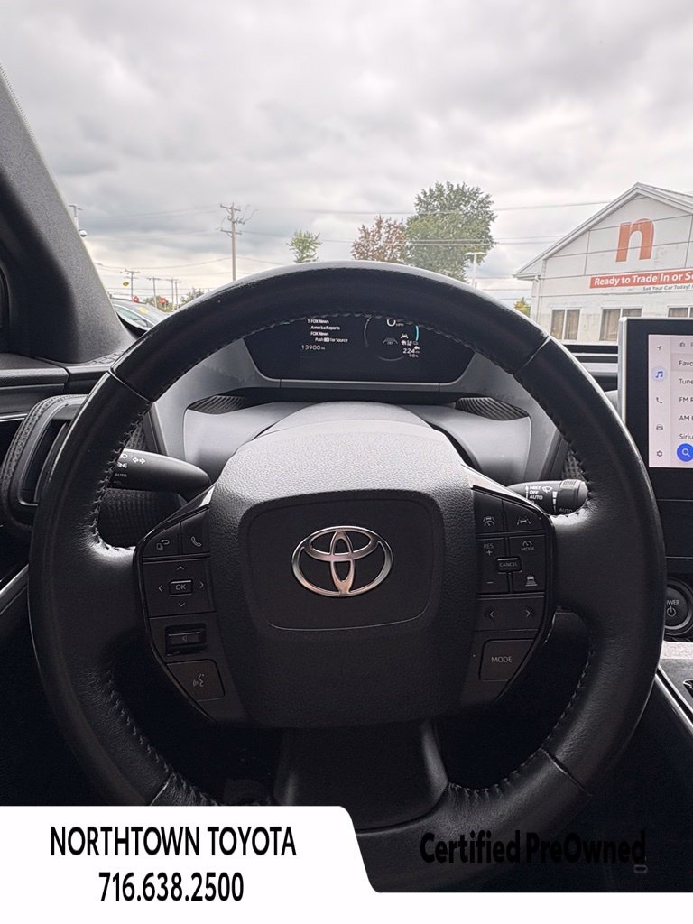 Used 2023 Toyota bZ4X AWD image 22