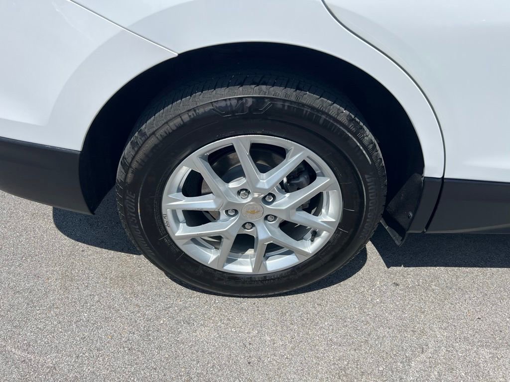 Used 2024 Chevrolet Equinox LT AWD/4WD image 11