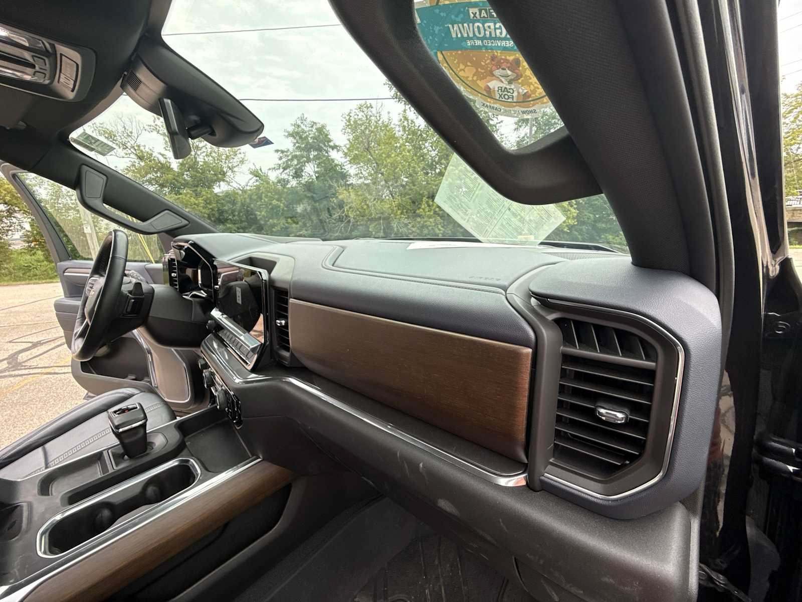 Certified 2024 Chevrolet Silverado 1500 High Country AWD/4WD image 29