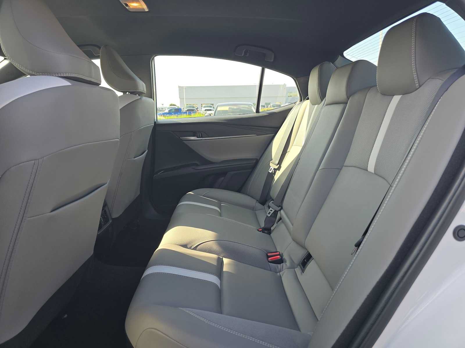 Used 2026 Toyota Camry SE FWD image 16