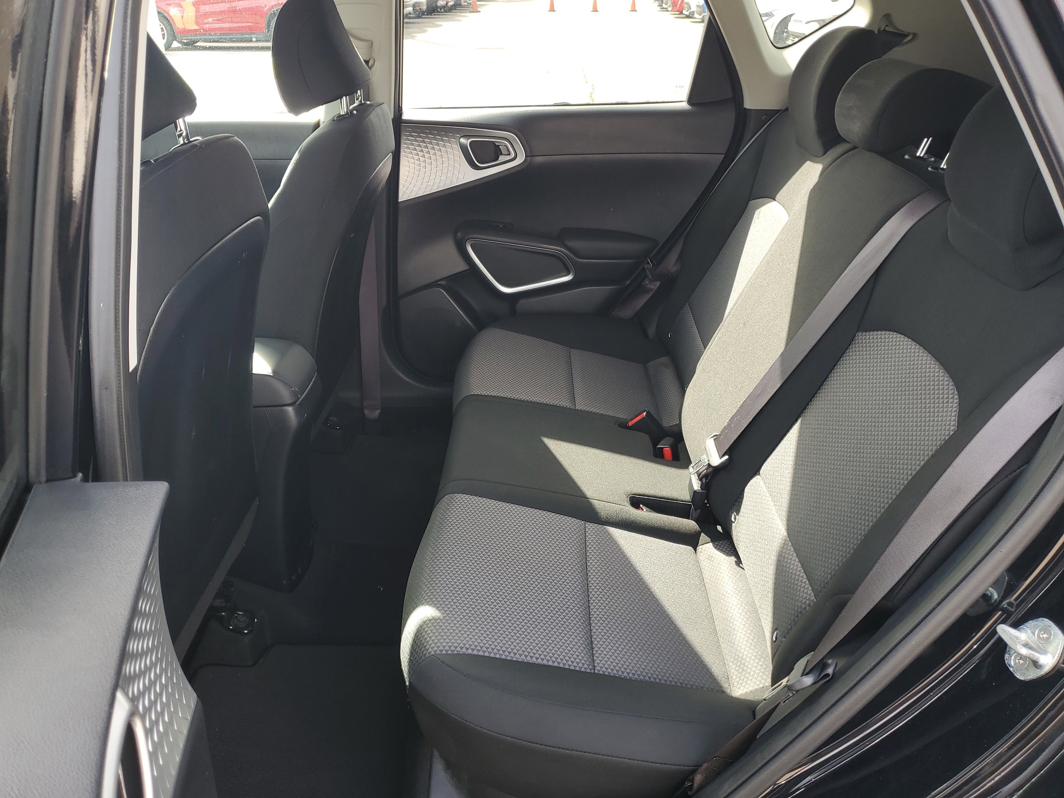 Certified 2022 Kia Soul LX image 15