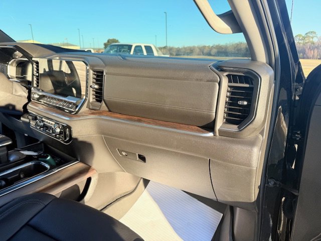 Used 2025 GMC Sierra 1500 SLT w/ SLT Premium Plus Package image 25