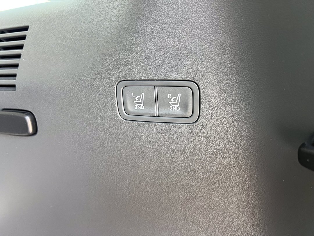 Used 2026 Hyundai Santa Fe SEL AWD/4WD image 7