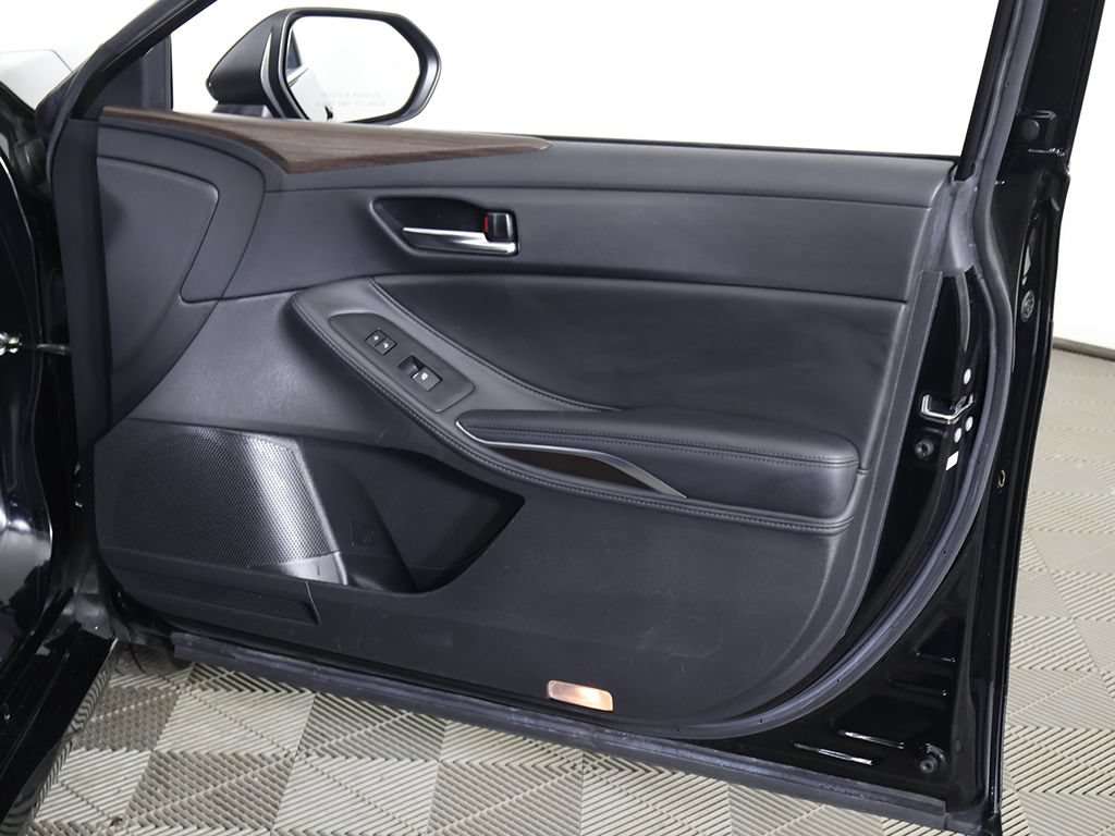 Used 2019 Toyota Avalon XLE w/ Moonroof Package FWD image 24