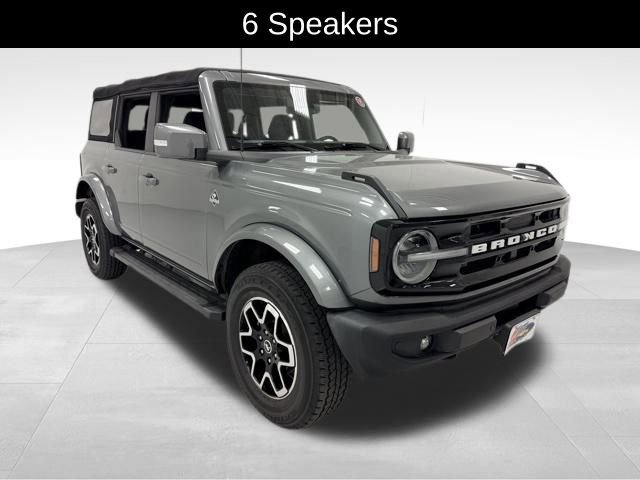 Used 2022 Ford Bronco Outer Banks image 8