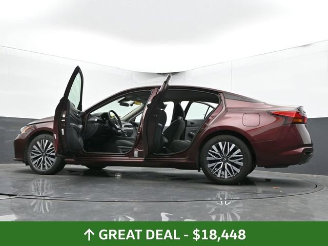 Used 2024 Nissan Altima 2.5 SV image 71