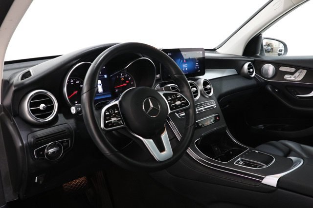 Used 2020 Mercedes-Benz GLC 300 4MATIC image 15