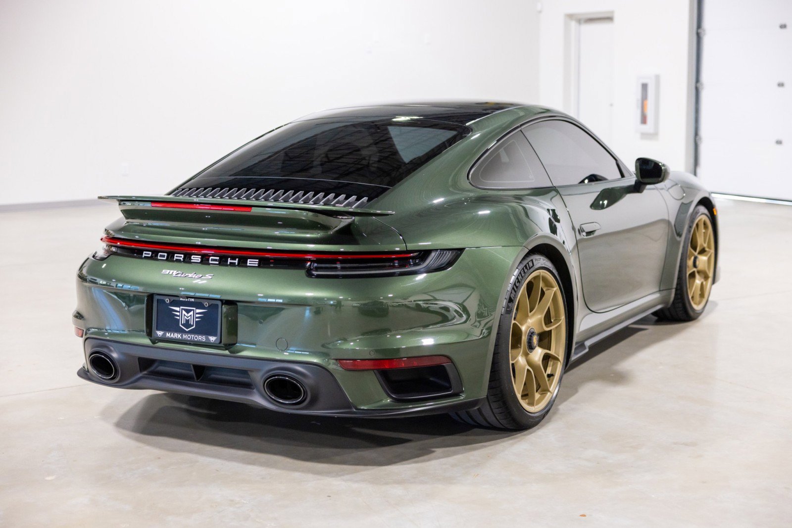 Used 2021 Porsche 911 Turbo S image 9