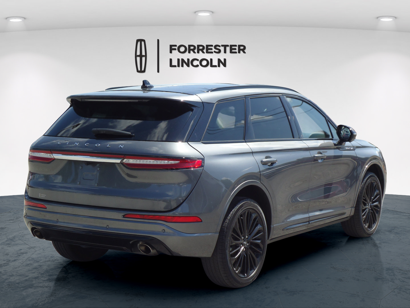 Certified 2023 Lincoln Corsair Reserve w/ Equipment Group 201A FWD image 3