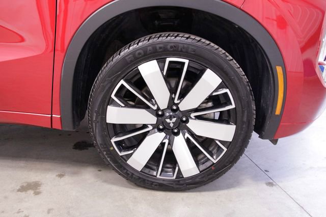 Used 2025 Mitsubishi Outlander SEL image 11