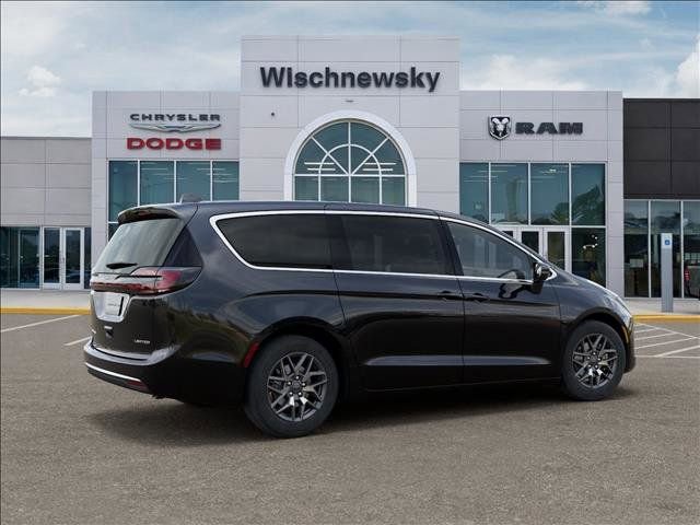 New 2027 Chrysler Pacifica Select FWD image 4