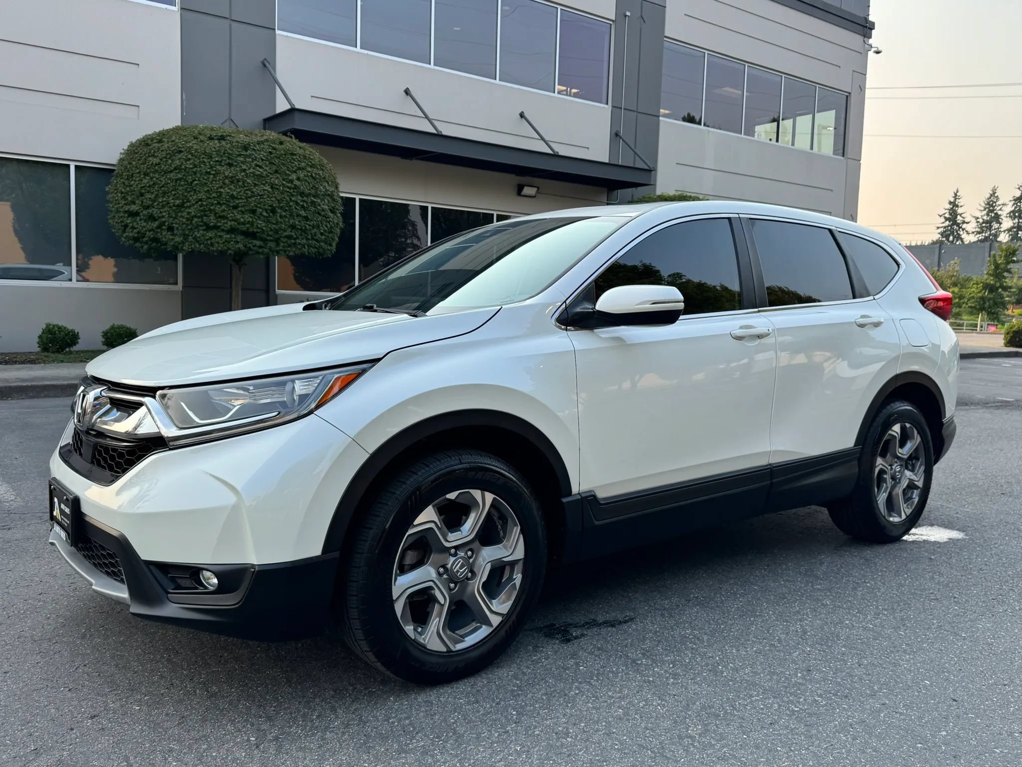 Used 2017 Honda CR-V EX-L image 5