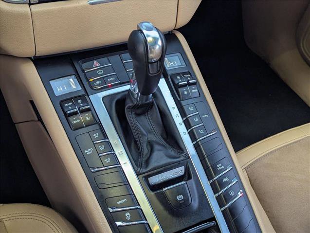 Used 2018 Porsche Macan image 12