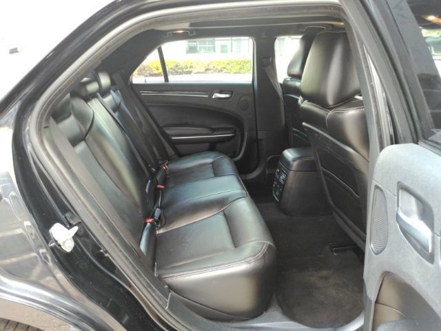 Used 2022 Chrysler 300 S w/ Comfort Group image 24