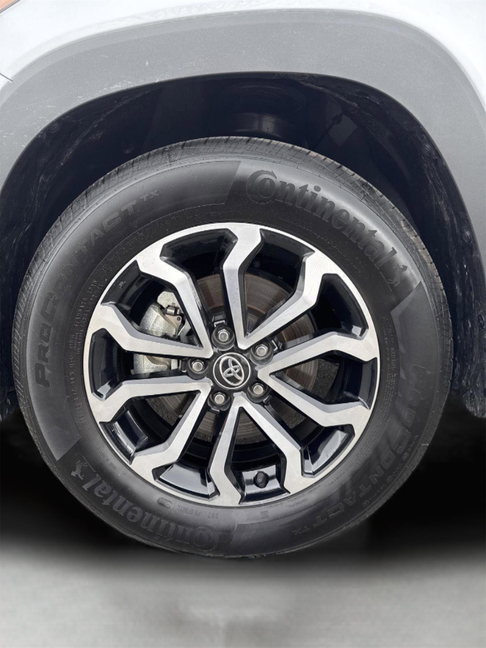 Used 2025 Toyota Corolla Cross AWD Hybrid image 12