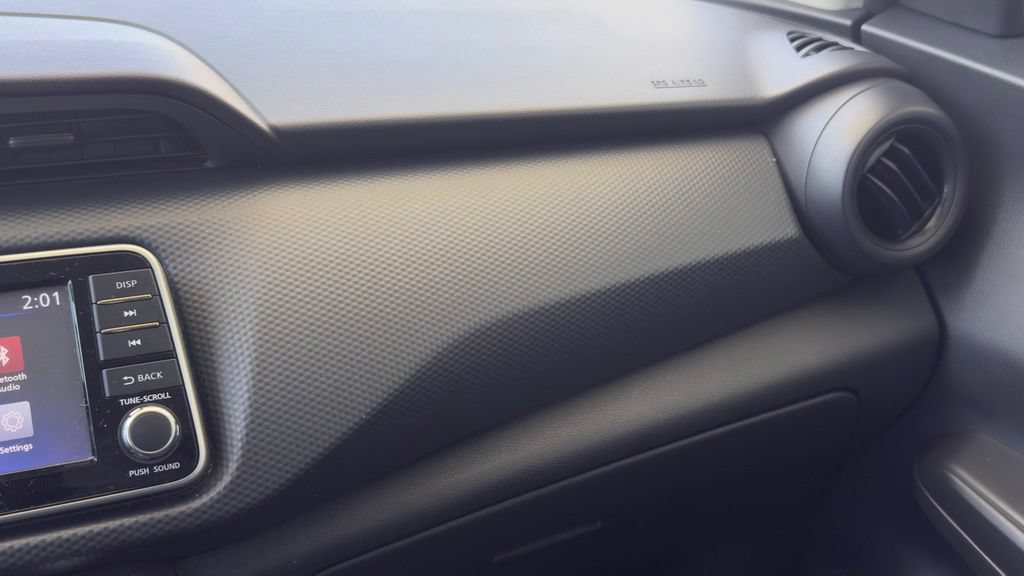 Used 2021 Nissan Kicks S FWD image 23