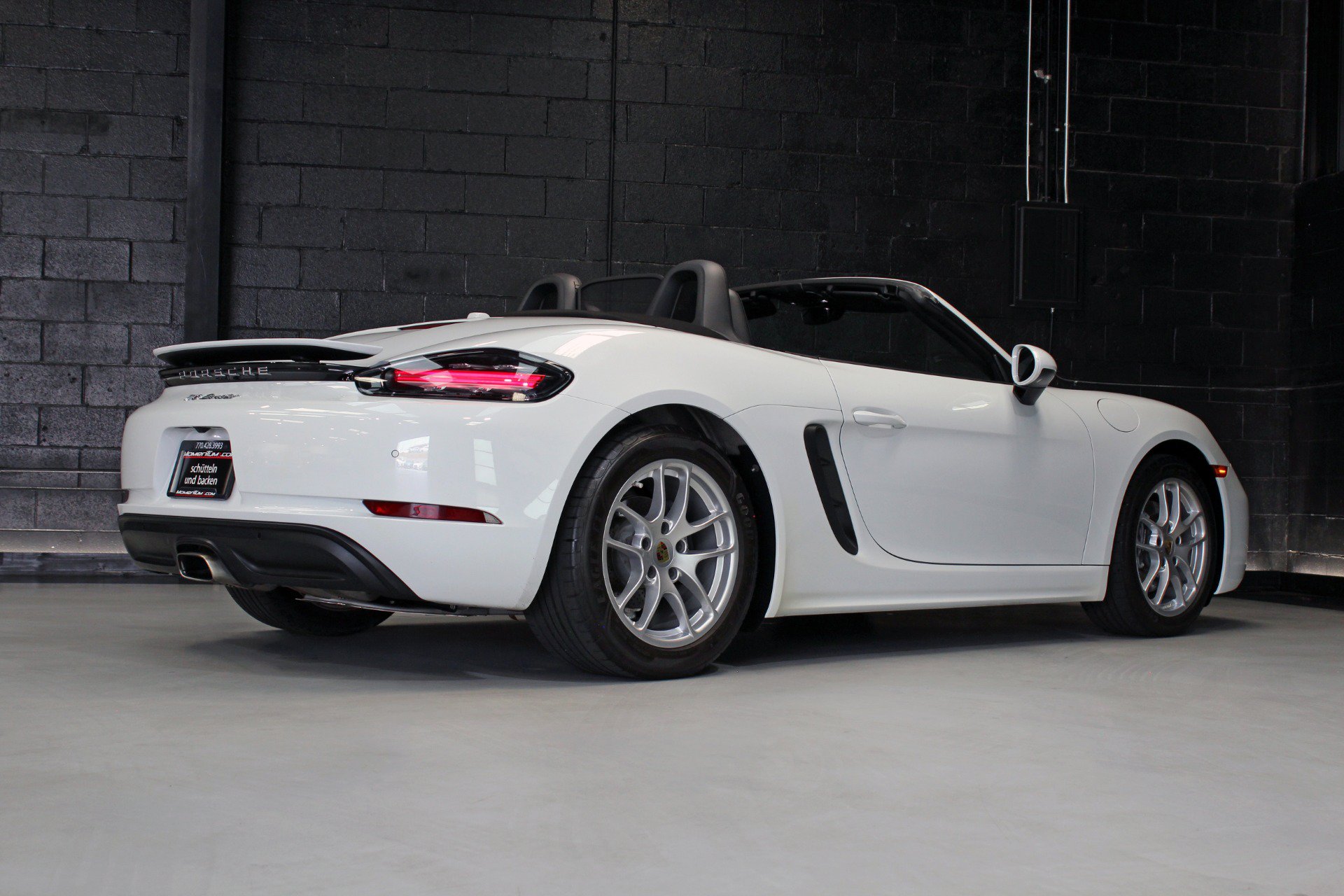 Used 2021 Porsche 718 Boxster w/ Premium Package RWD image 33