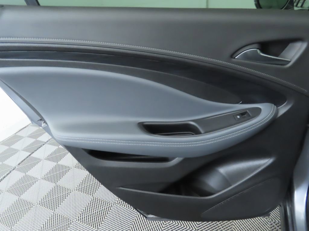 Used 2020 Buick Envision Premium image 27