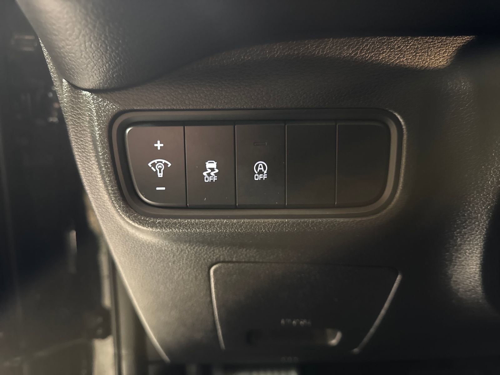Certified 2023 Kia Soul LX FWD image 18