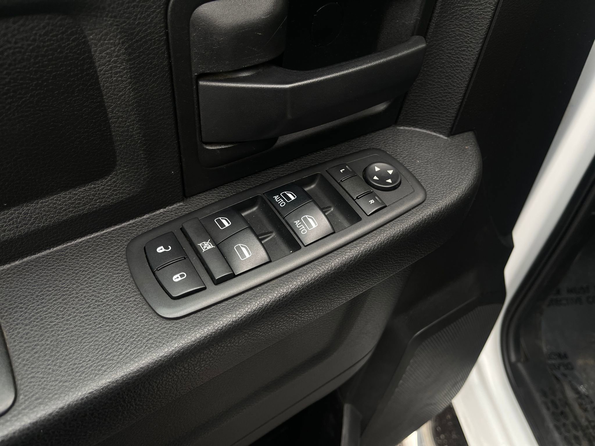 Used 2018 RAM 2500 Tradesman w/ Popular Equipment Group image 12