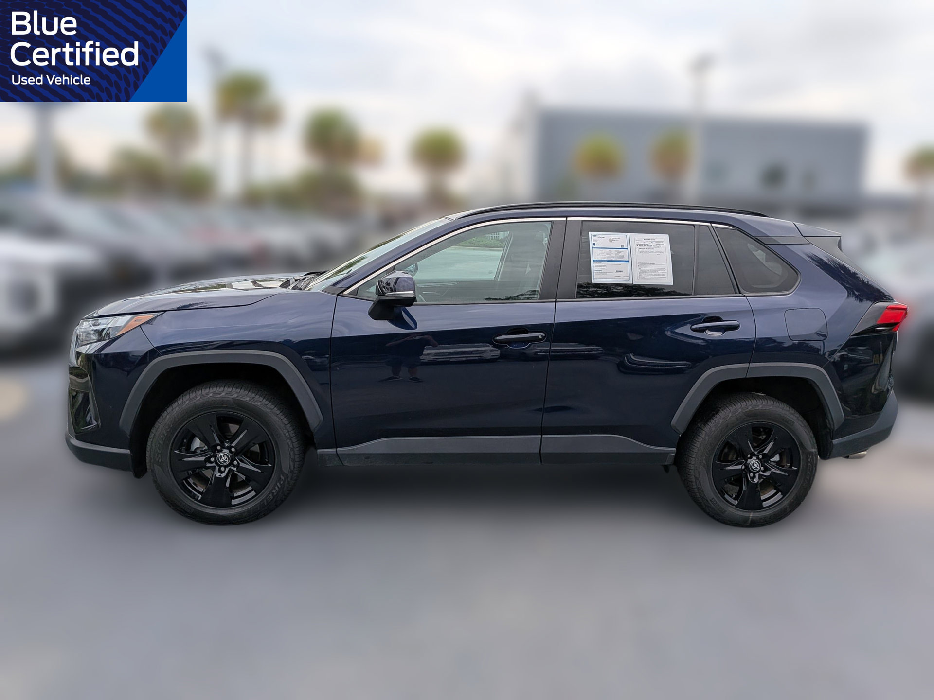 Used 2025 Toyota RAV4 XLE FWD image 8