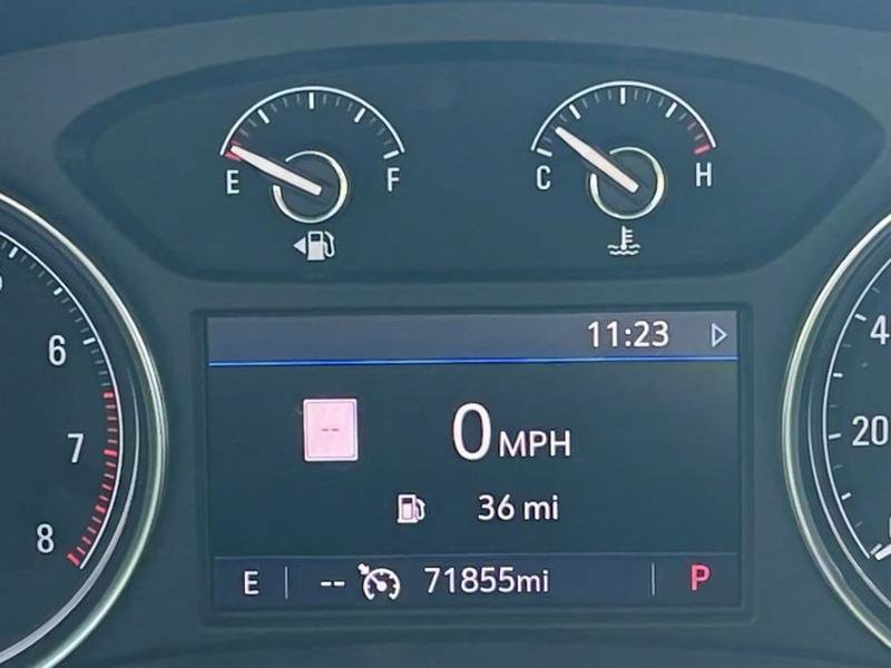 Used 2020 Buick Enclave Premium w/ Sun and Sites Package image 11