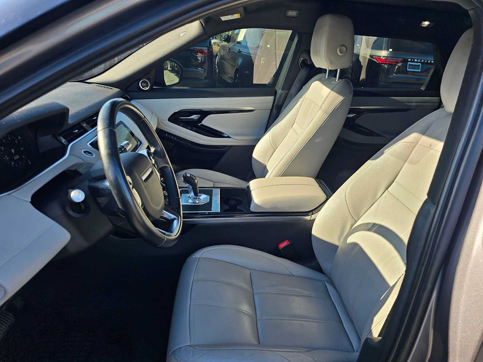 Used 2020 Land Rover Range Rover Evoque SE AWD/4WD image 20