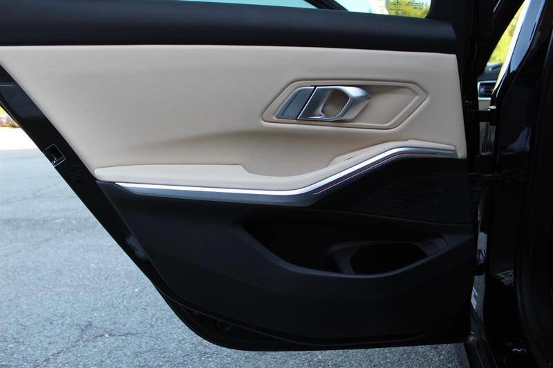 Used 2023 BMW 330i Sedan w/ Driving Assistance Package RWD image 25