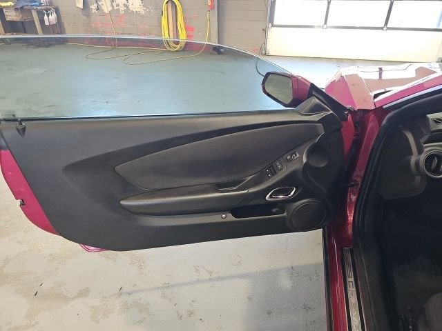 Used 2014 Chevrolet Camaro SS w/ RS Package RWD image 10