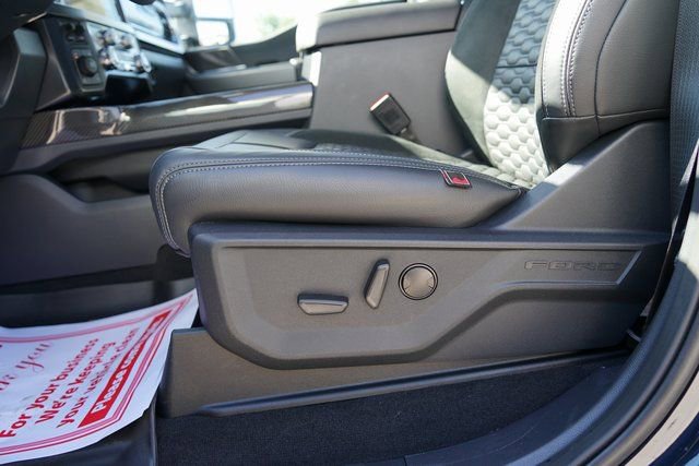 New 2025 Ford F250 Lariat w/ Lariat Ultimate Package image 12