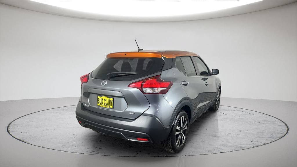 Used 2019 Nissan Kicks SV FWD image 3