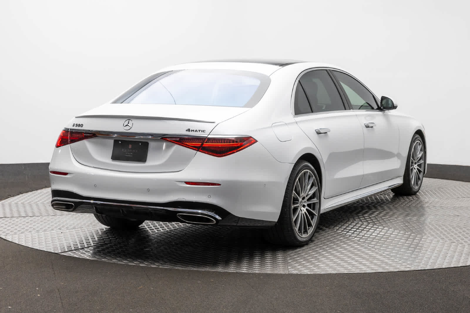 Used 2025 Mercedes-Benz S 580 4MATIC Sedan image 21