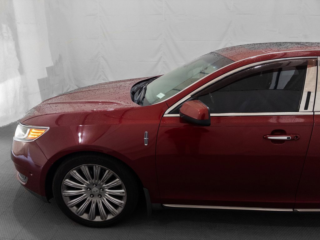 Used 2014 Lincoln MKS AWD w/ Equipment Group 201A image 3