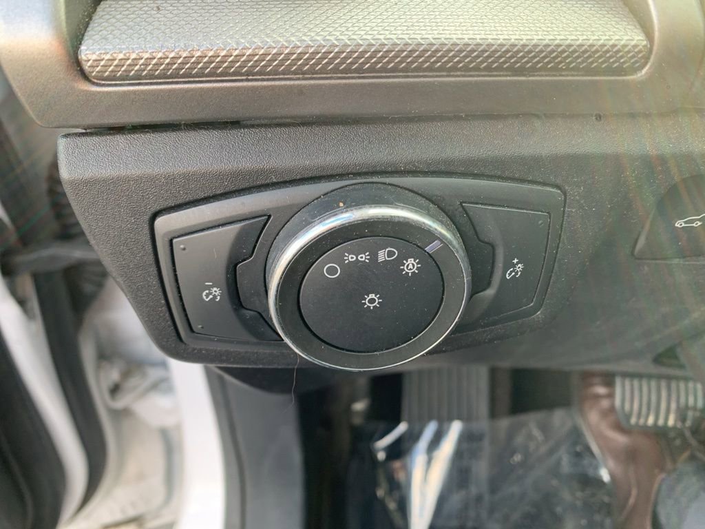 Used 2018 Ford Fusion SE w/ Fusion SE Technology Package image 21