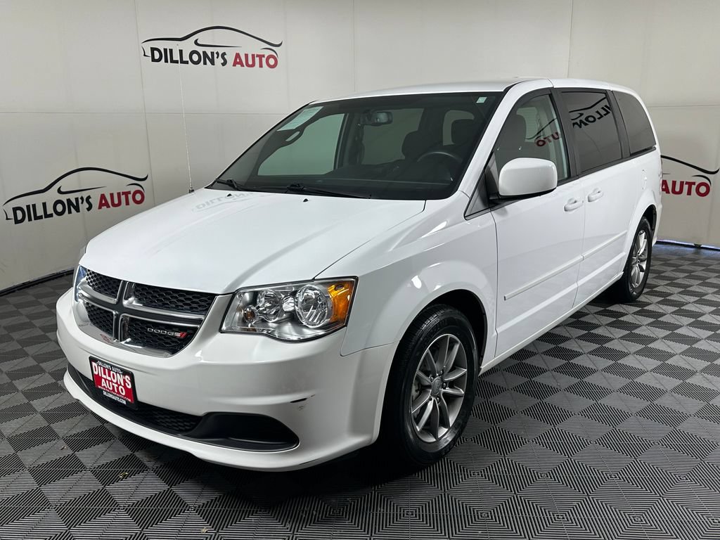 Used 2016 Dodge Grand Caravan SE FWD image 2