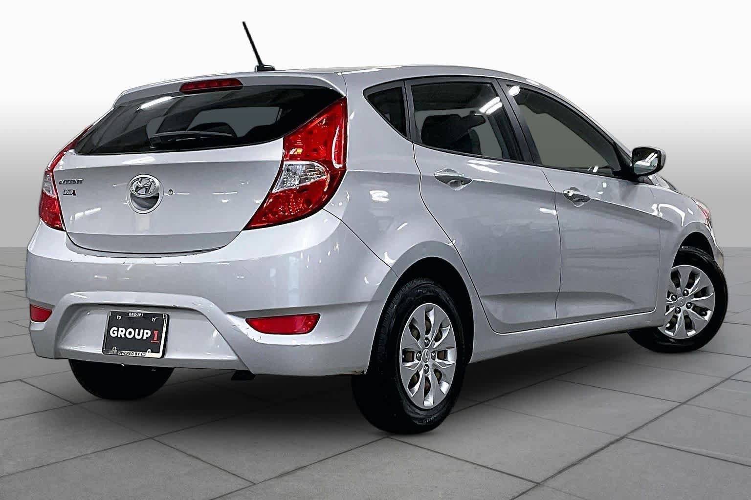 Used 2015 Hyundai Accent GS FWD image 13