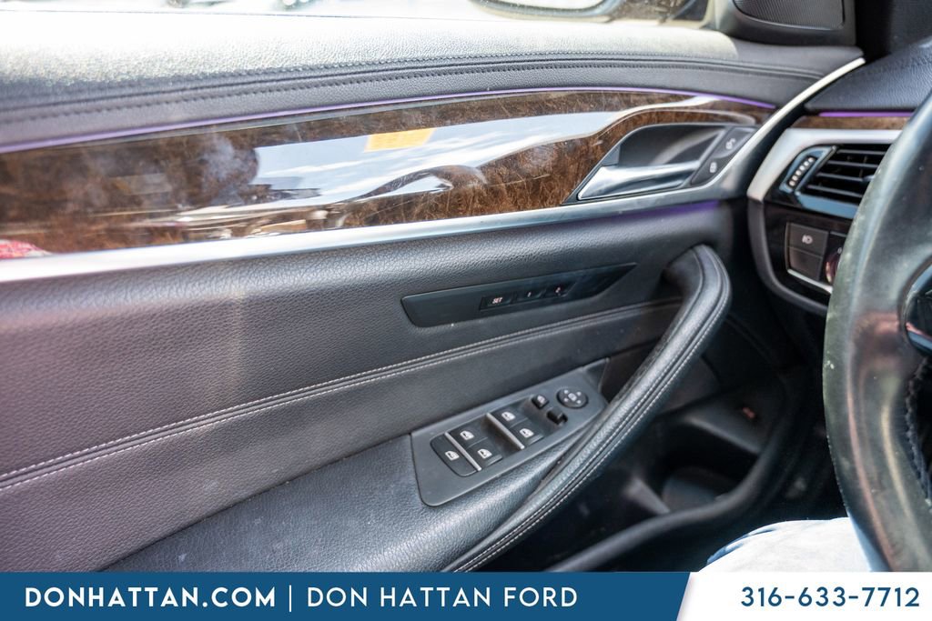 Used 2017 BMW 540i RWD image 16