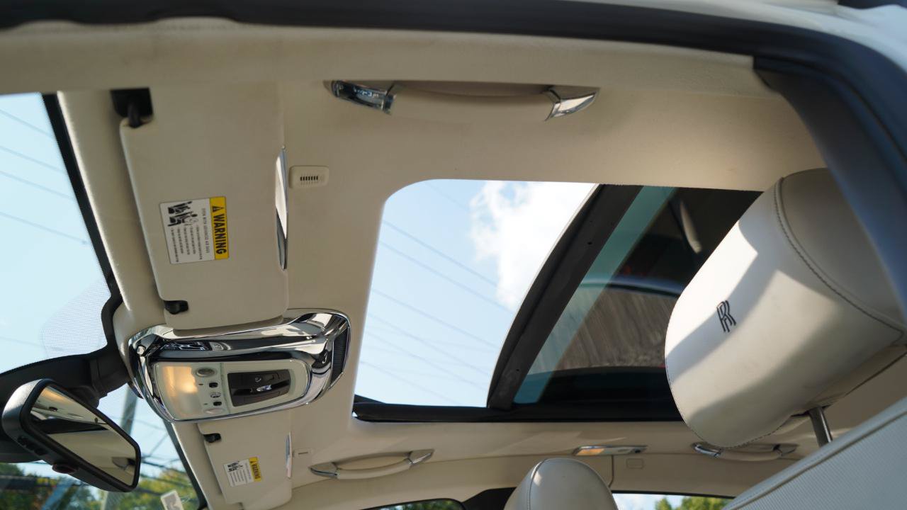 Used 2011 Rolls-Royce Ghost RWD image 92
