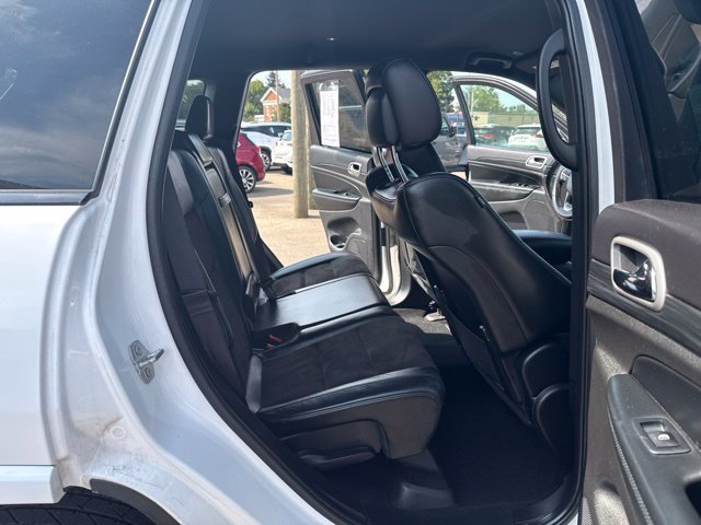 Used 2021 Jeep Grand Cherokee Laredo X AWD/4WD image 13
