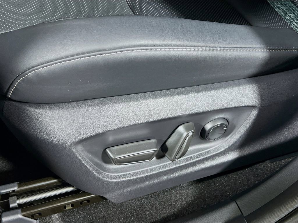 Certified 2026 Toyota Crown Platinum AWD/4WD image 18