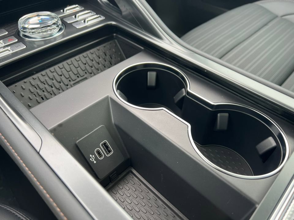 New 2026 Lincoln Nautilus Reserve w/ Jet Appearance Package AWD/4WD image 24