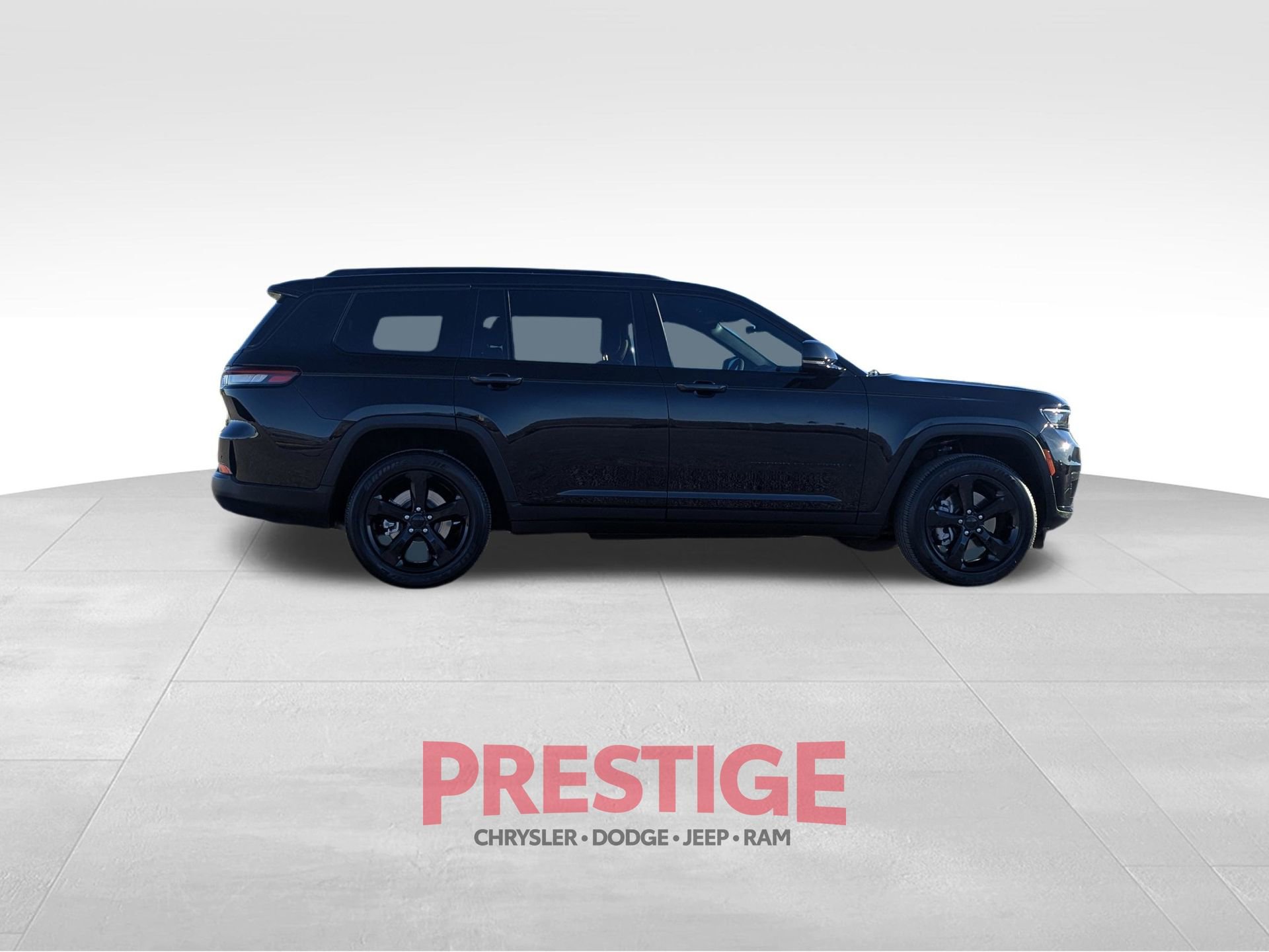 Used 2023 Jeep Grand Cherokee L Laredo image 7
