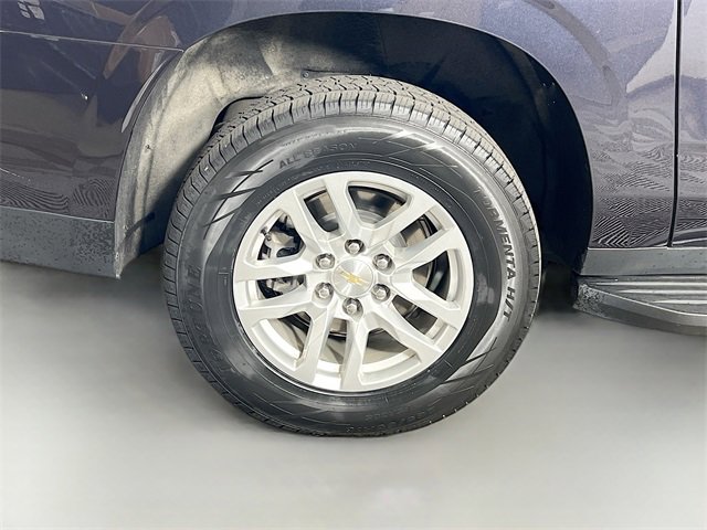 Used 2024 Chevrolet Suburban LT image 39