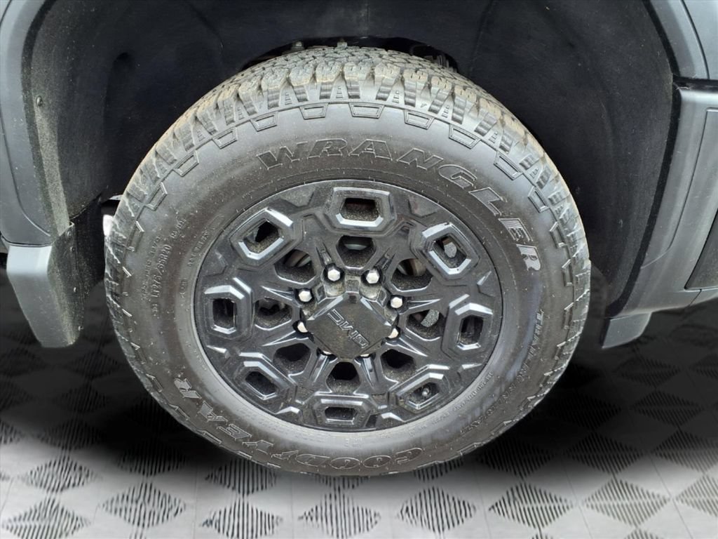Used 2024 GMC Sierra 2500 Denali Ultimate w/ Max Trailering Package AWD/4WD image 10