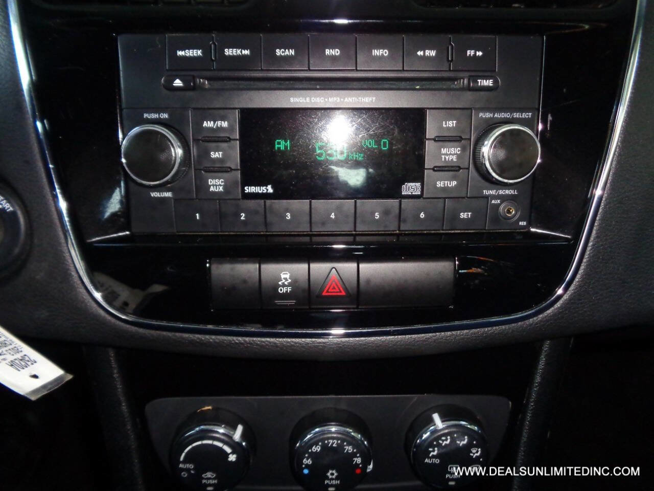 Used 2013 Chrysler 200 Touring image 10