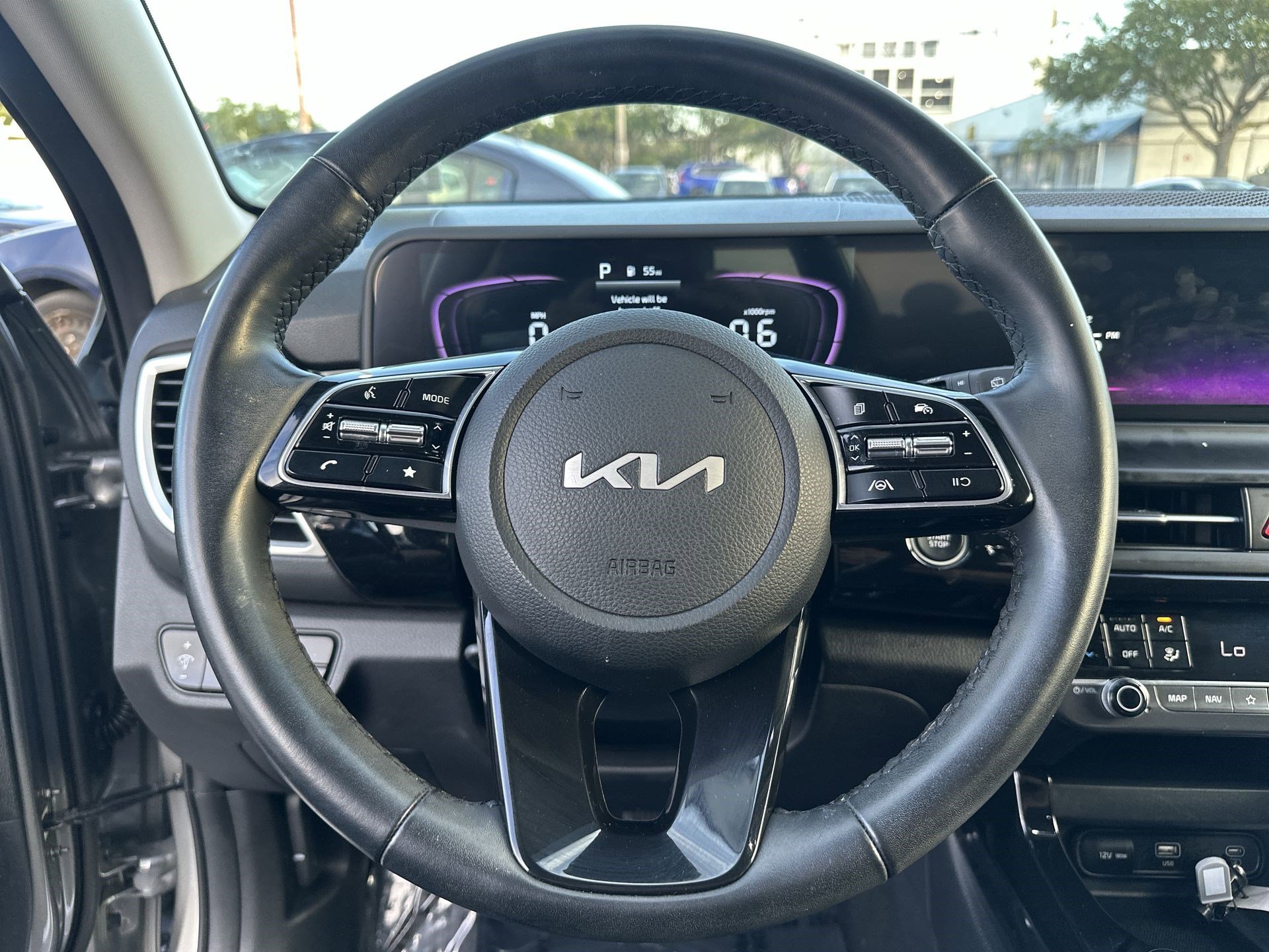 Certified 2025 Kia Seltos S FWD image 11