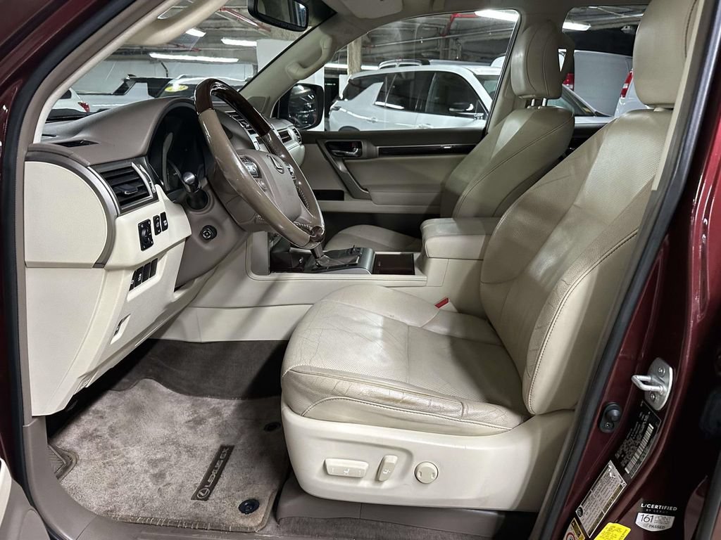 Used 2019 Lexus GX 460 Premium w/ Premium Package AWD/4WD image 13
