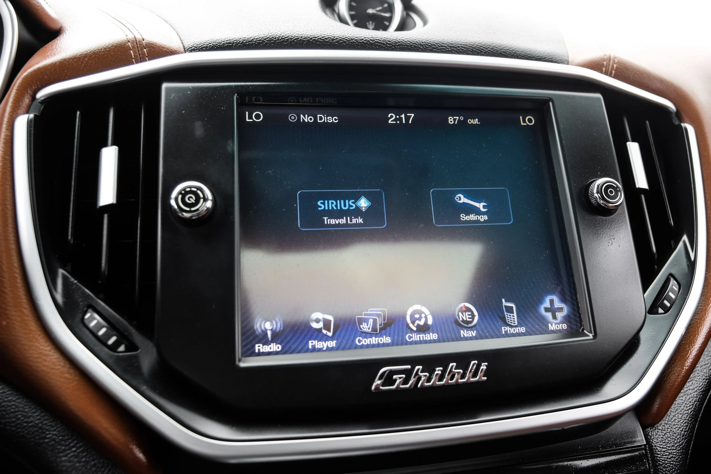 Used 2015 Maserati Ghibli S Q4 AWD/4WD image 40
