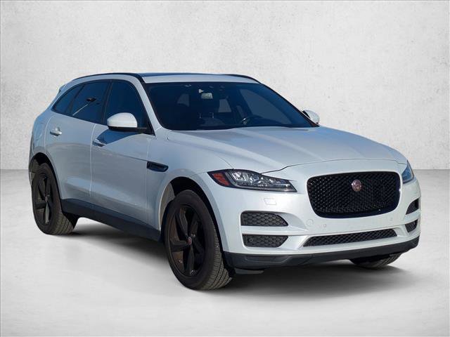 Used 2017 Jaguar F-PACE Prestige image 3